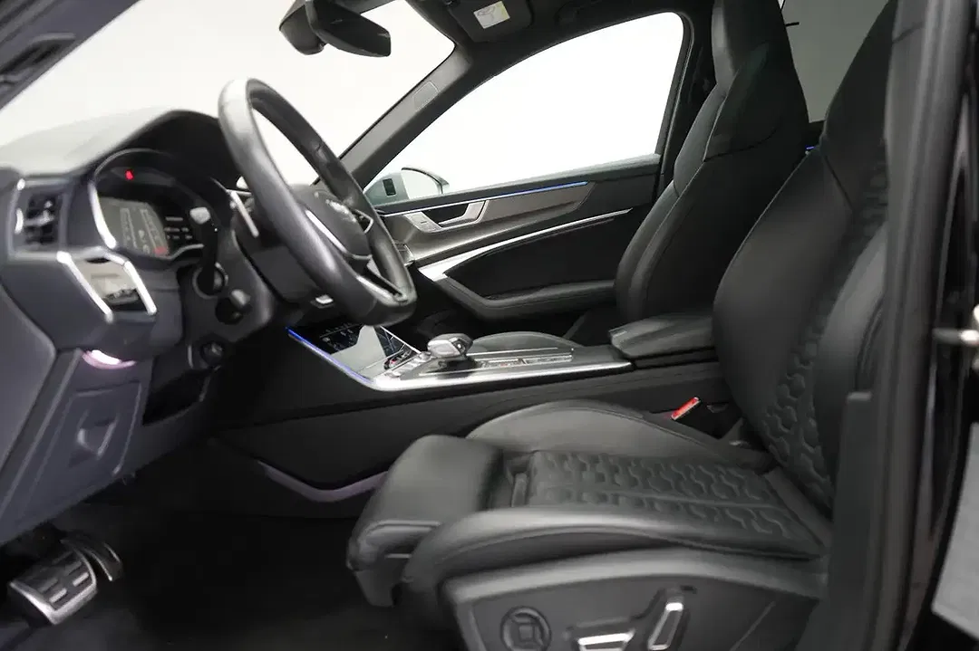 Audi RS6 4.0 TFSI quattro - Thumbnail 10