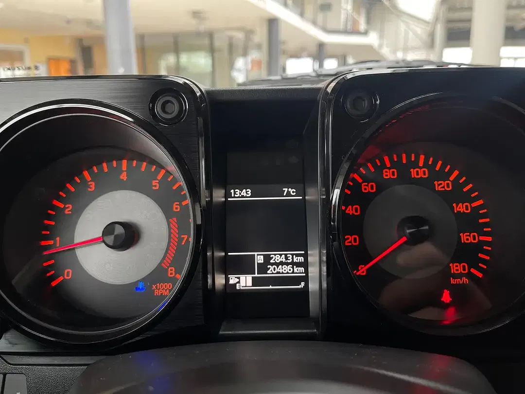 Suzuki Jimny 1.5 AllGrip Comfort - Thumbnail 10