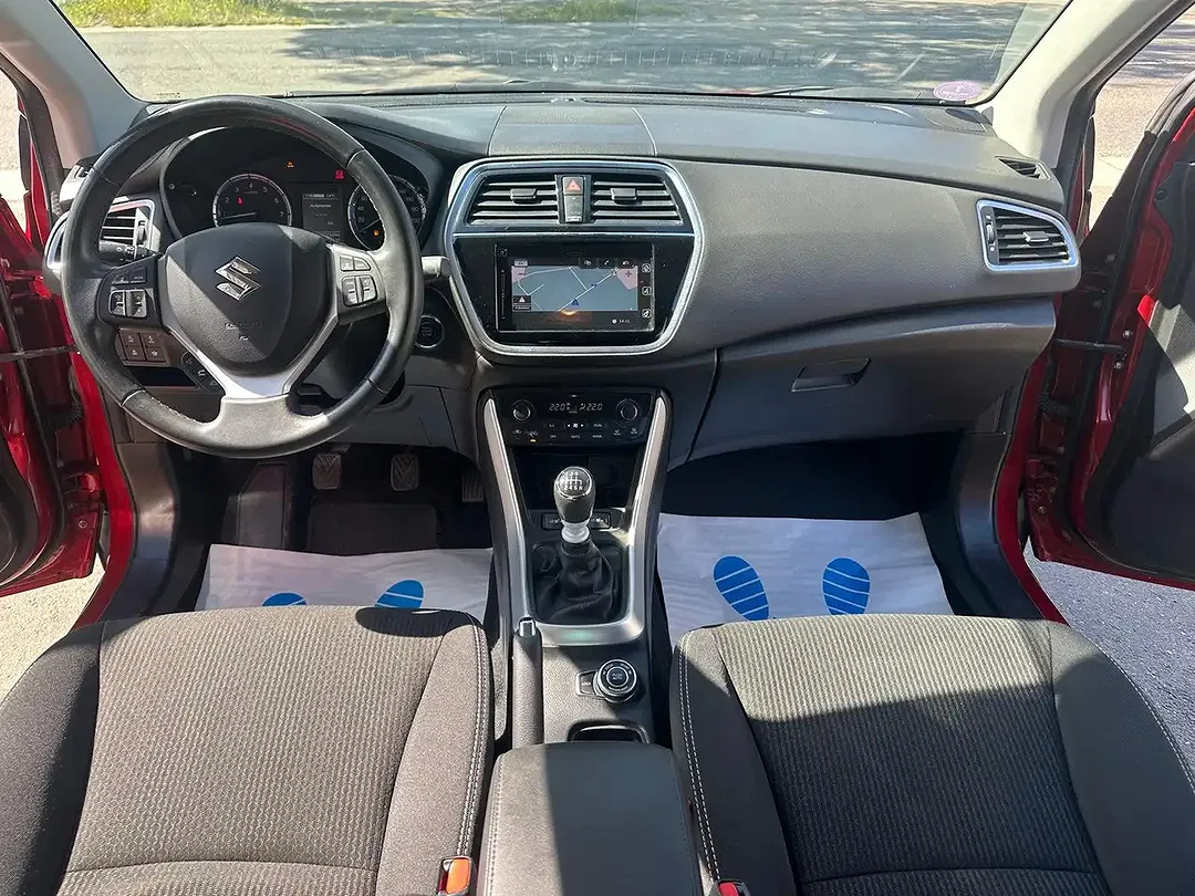 Suzuki S-Cross 1.4 Turbo 4x4 - Thumbnail 11