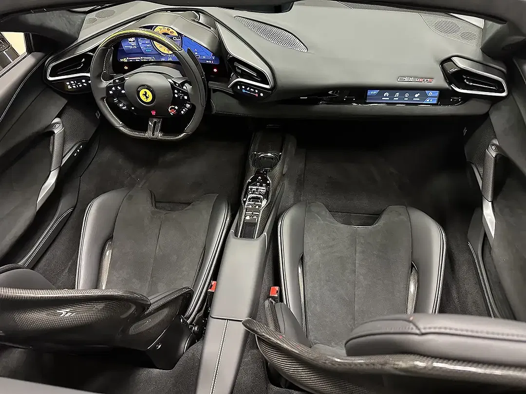 Ferrari 296 GTS - Thumbnail 11