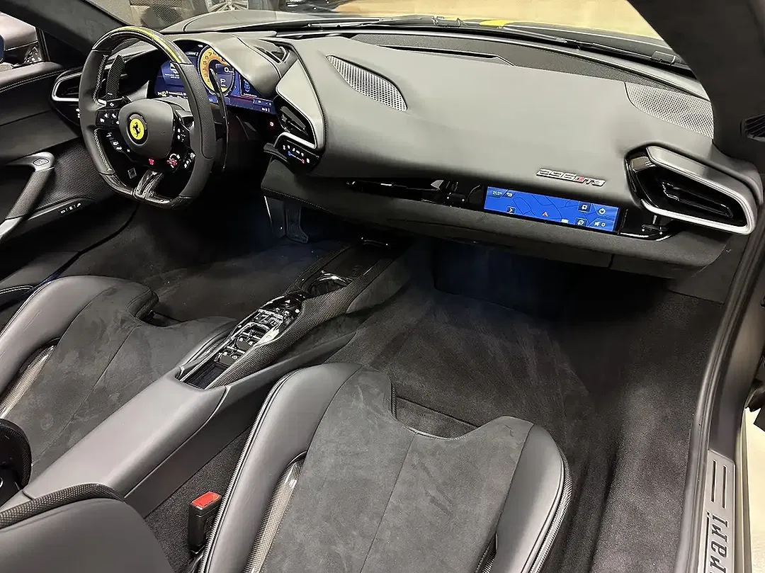 Ferrari 296 GTS - Thumbnail 12