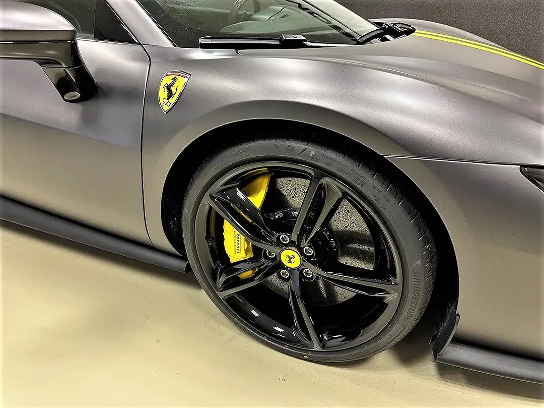 Ferrari 296 GTS - Thumbnail 9