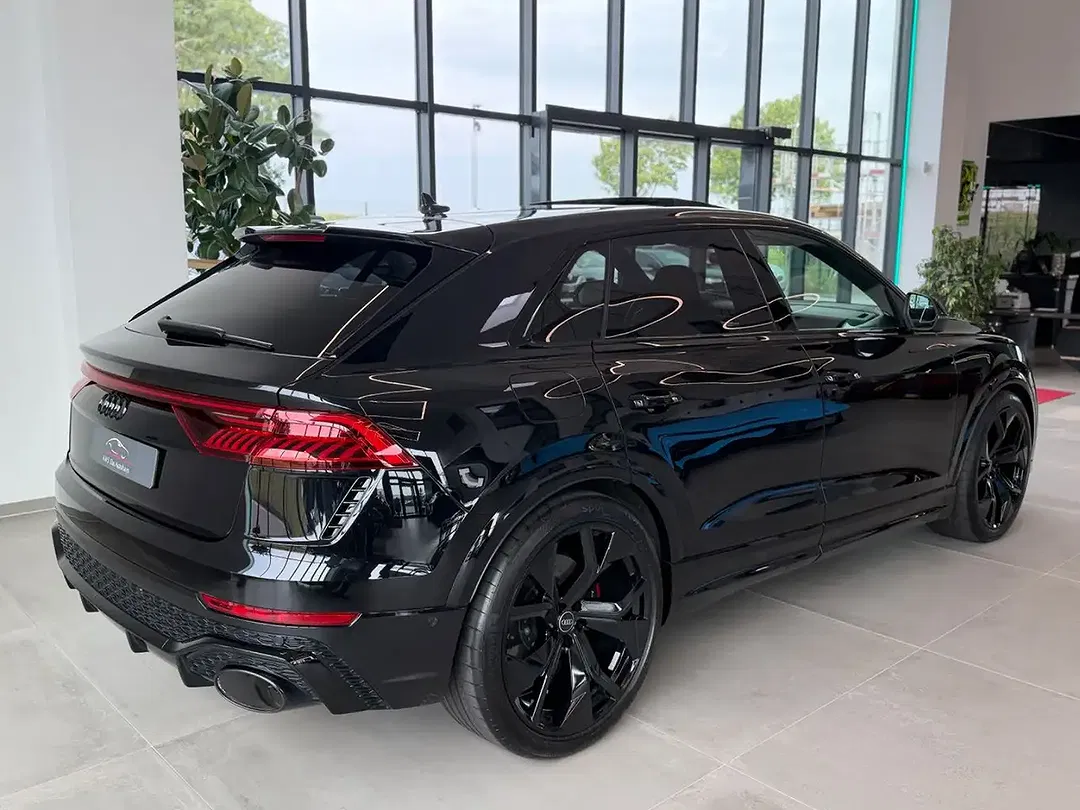 Audi RS Q8 4.0 TFSI quattro Matrix LED - Thumbnail 5