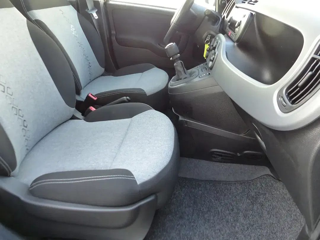 Fiat Panda 1.2 8V Lounge - Thumbnail 6