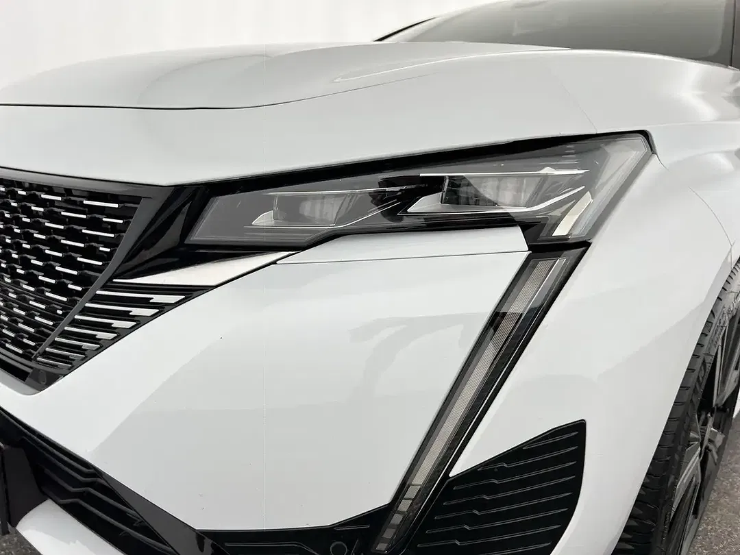 Peugeot 308 GT - Thumbnail 6