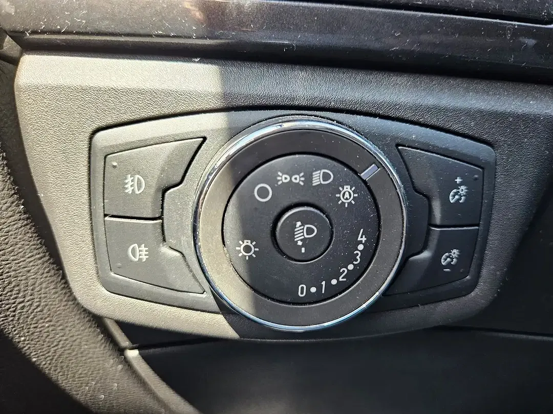 Ford Mondeo Titanium - Thumbnail 21