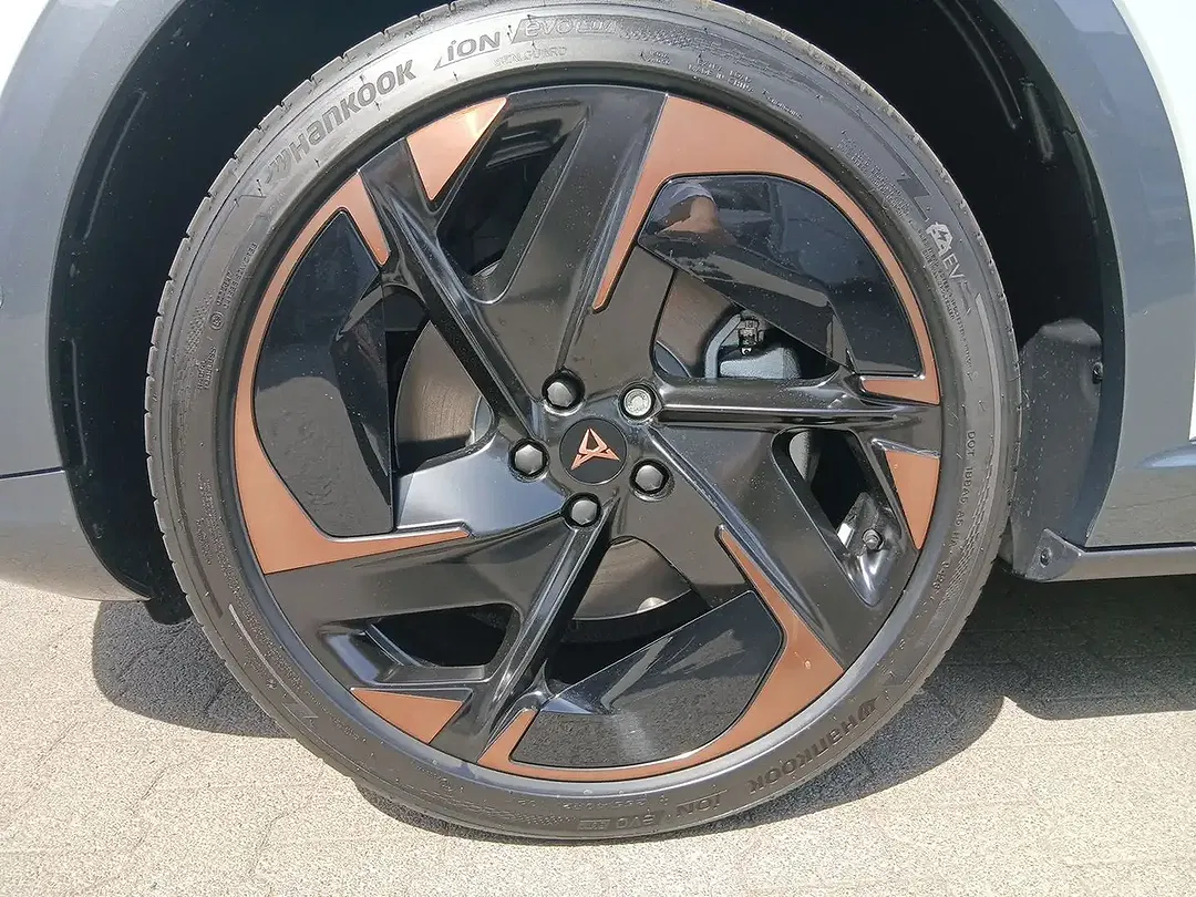 CUPRA Tavascan VZ - Thumbnail 6