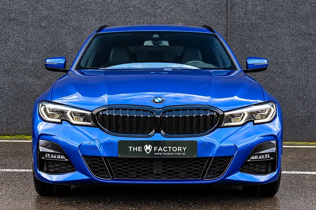 BMW 330 Touring M Sport Comfort - Thumbnail 2