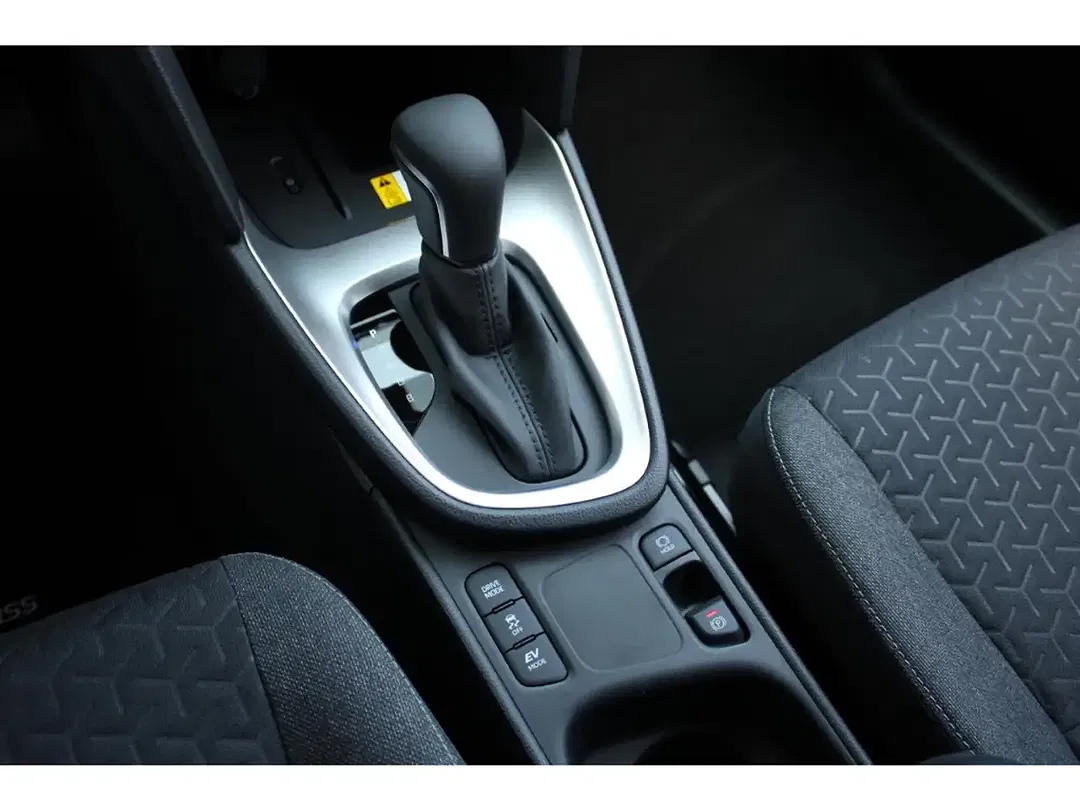 Toyota Yaris Cross Hybrid Team Deutschland - Thumbnail 14