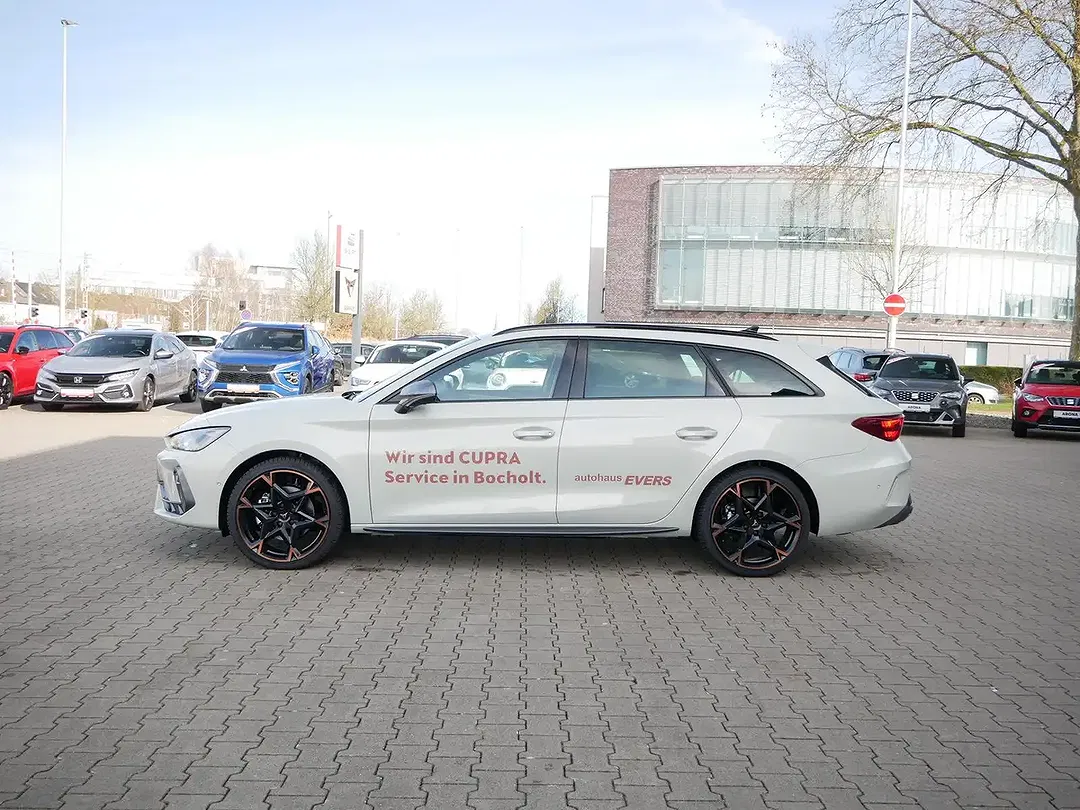 CUPRA Leon 1.5 eTSI DSG Matrix LED Sportstourer - Thumbnail 9