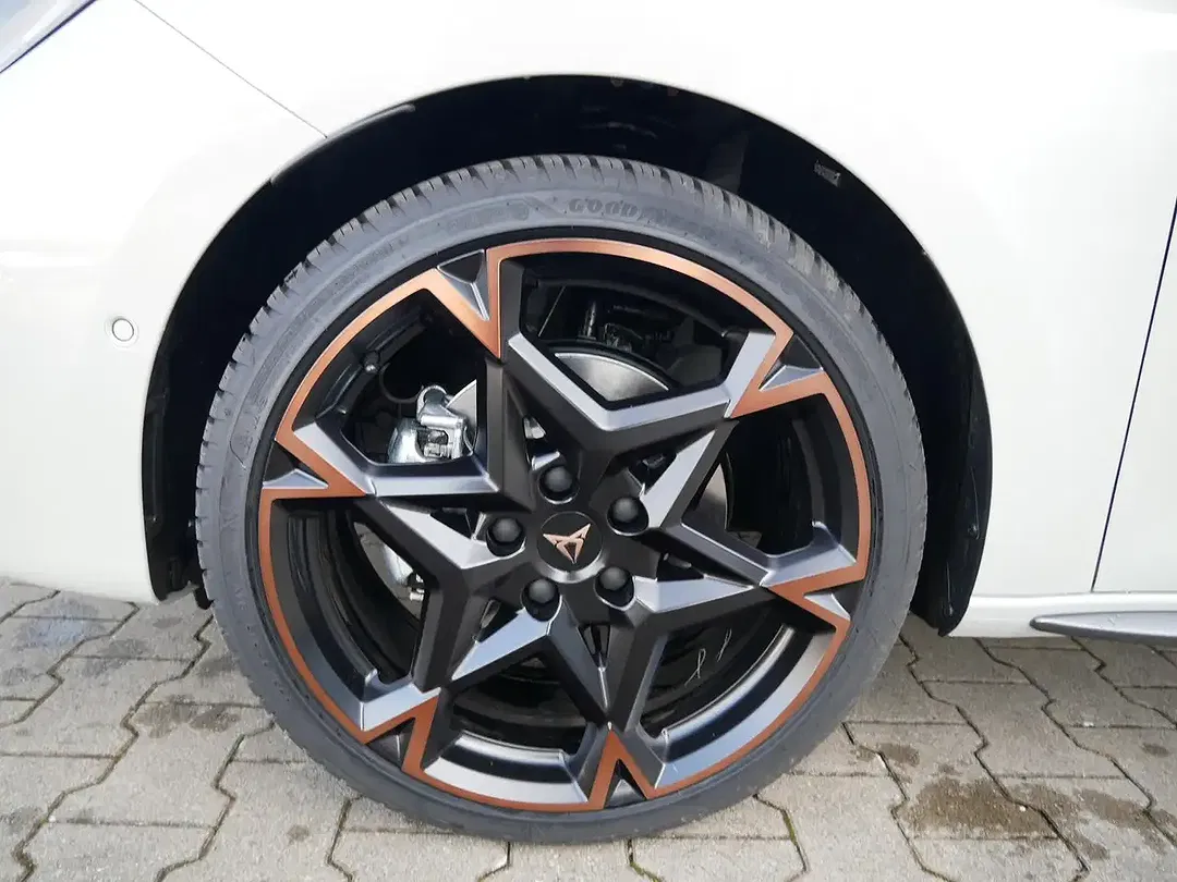 CUPRA Leon 1.5 eTSI DSG Matrix LED Sportstourer - Thumbnail 10