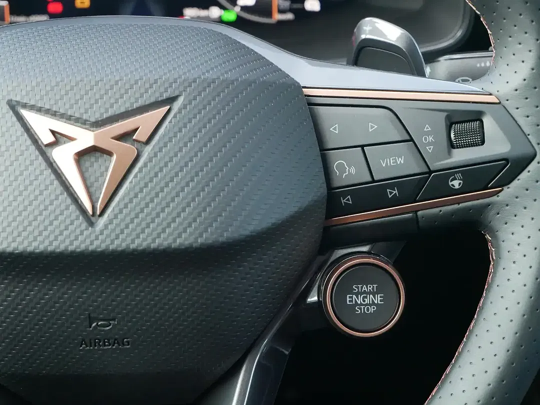 CUPRA Leon 1.5 eTSI DSG Matrix LED Sportstourer - Thumbnail 14