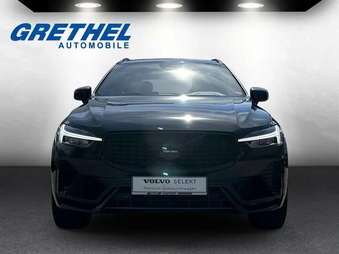 Volvo XC60 PHEV Hybrid AWD Recharge Ultra Black Edition - Thumbnail 2