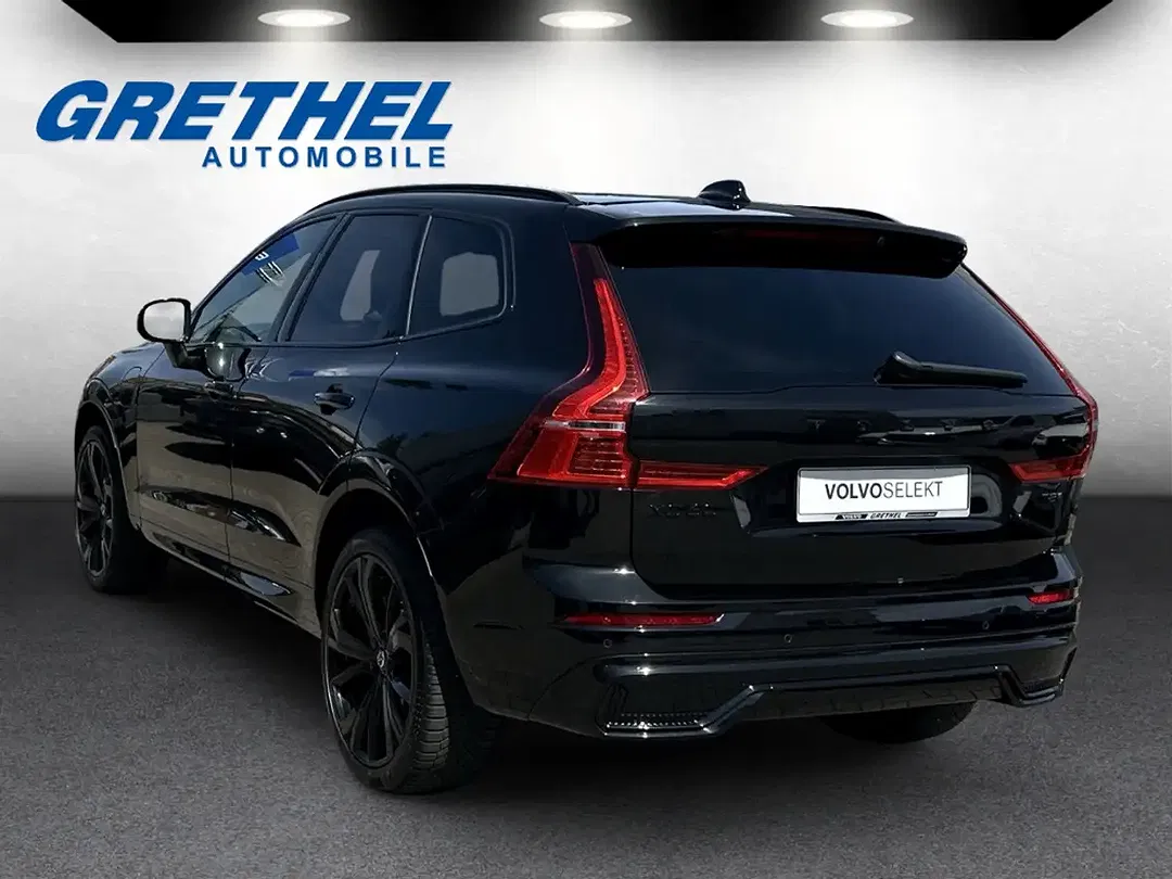 Volvo XC60 PHEV Hybrid AWD Recharge Ultra Black Edition - Thumbnail 3