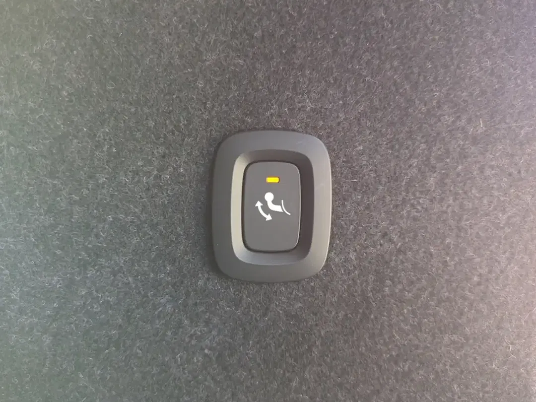 Volvo C40 eAWD Recharge Ultimate - Thumbnail 15