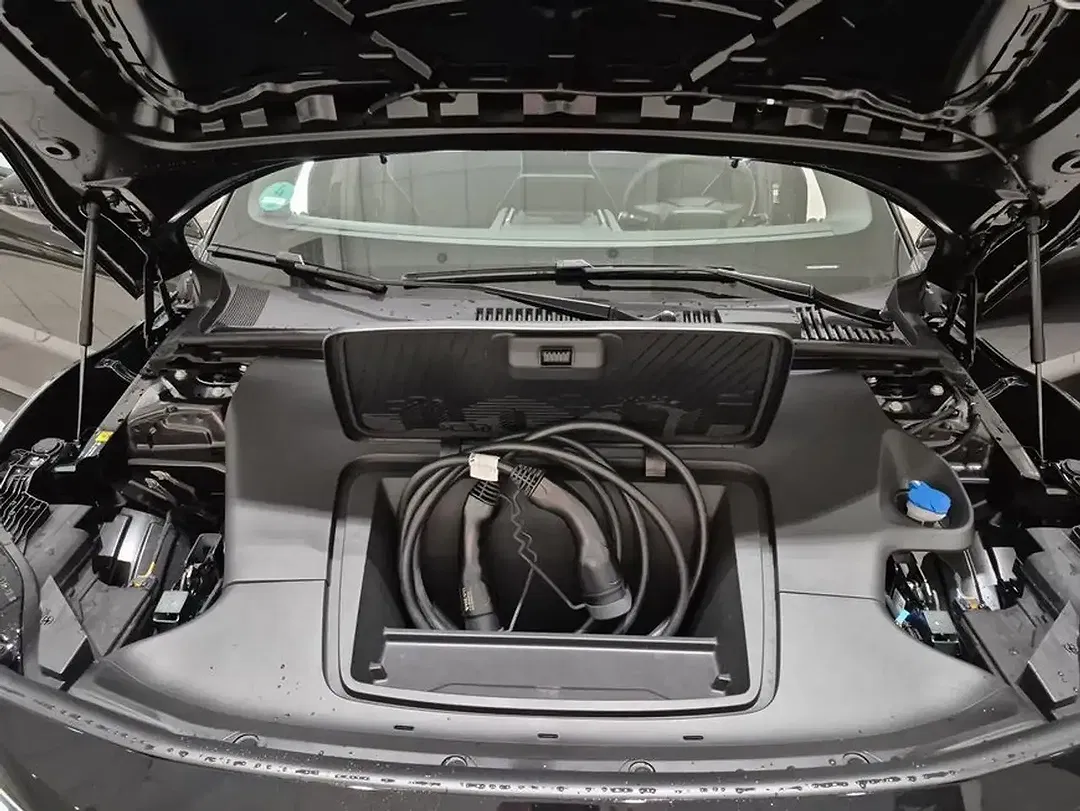 Volvo EX30 Extended Range Edition - Thumbnail 20