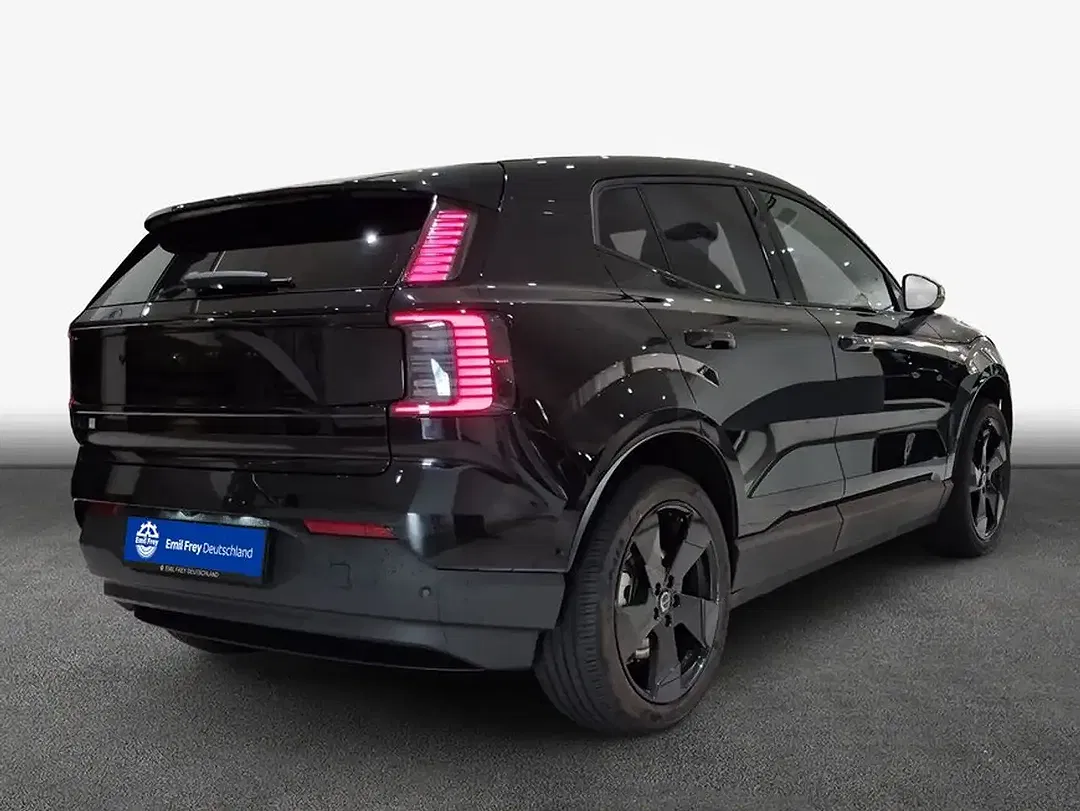 Volvo EX30 Extended Range Edition - Thumbnail 5