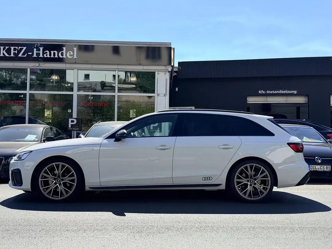 Audi A4 35 TFSI Avant S line - Thumbnail 3