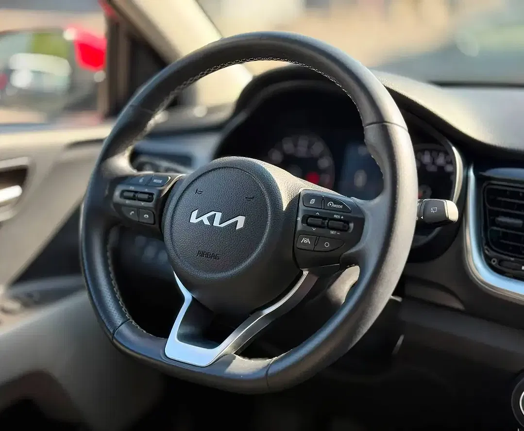 Kia Stonic 1.0 - Thumbnail 9