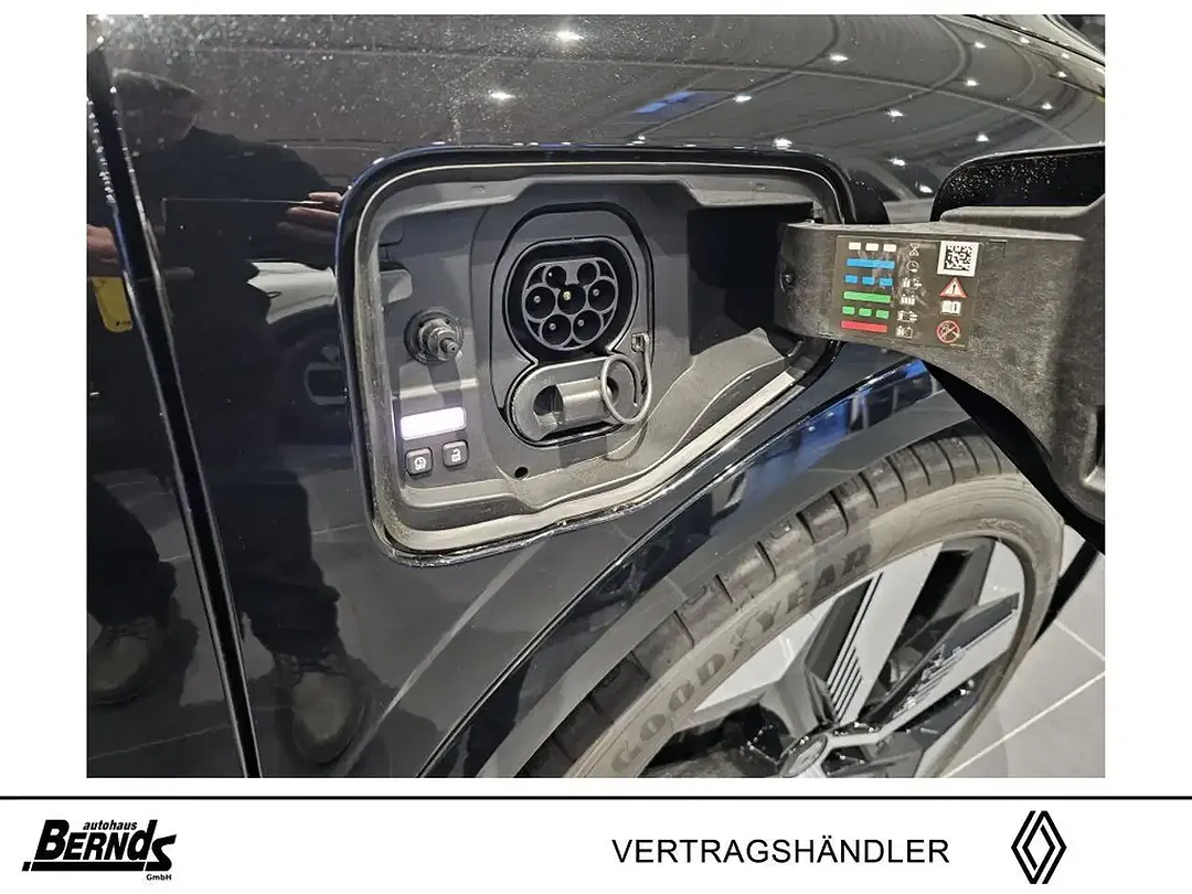 Renault Megane E-Tech Comfort Techno - Thumbnail 9