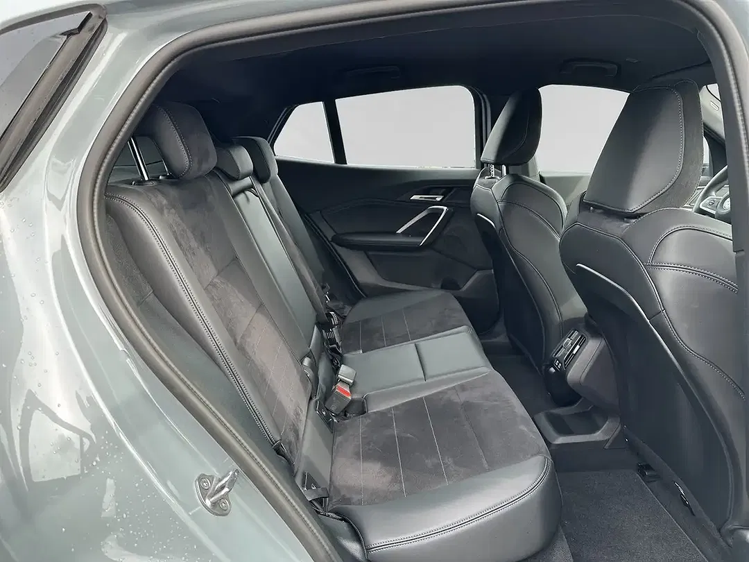 BMW iX2 eDrive M - foto 8