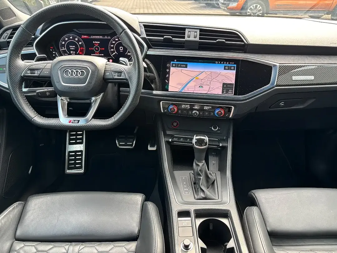 Audi RS Q3 Matrix LED Sportback - Thumbnail 11
