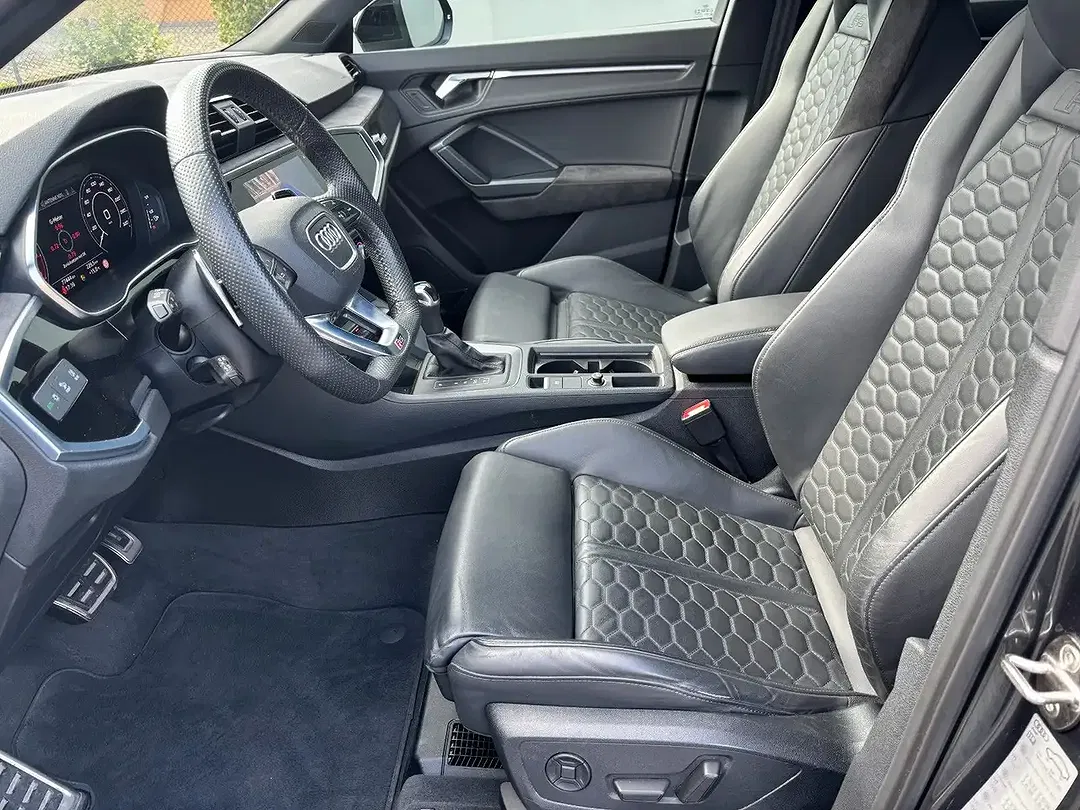 Audi RS Q3 Matrix LED Sportback - Thumbnail 9
