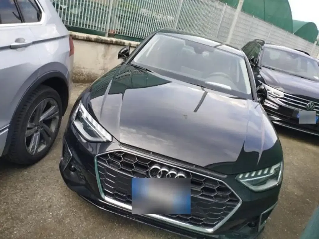 Audi A4 S line - Thumbnail 1