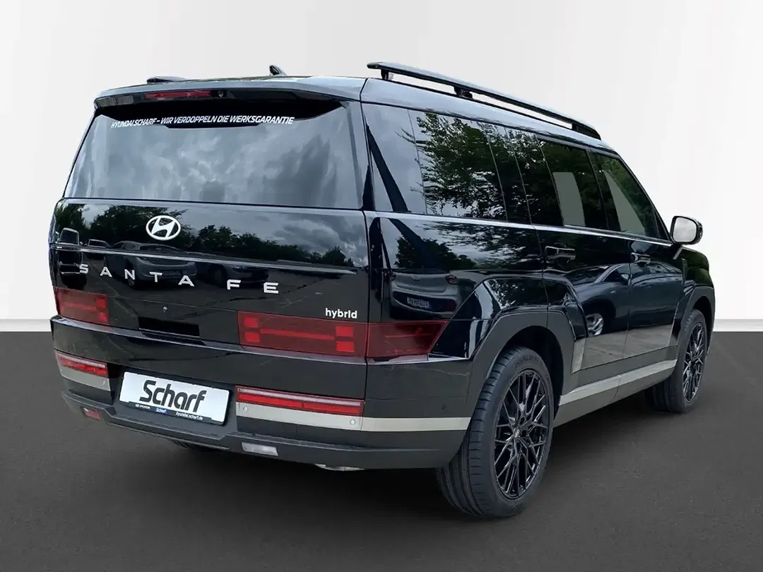 Hyundai SANTA FE Hybrid 4WD Intro - Thumbnail 4