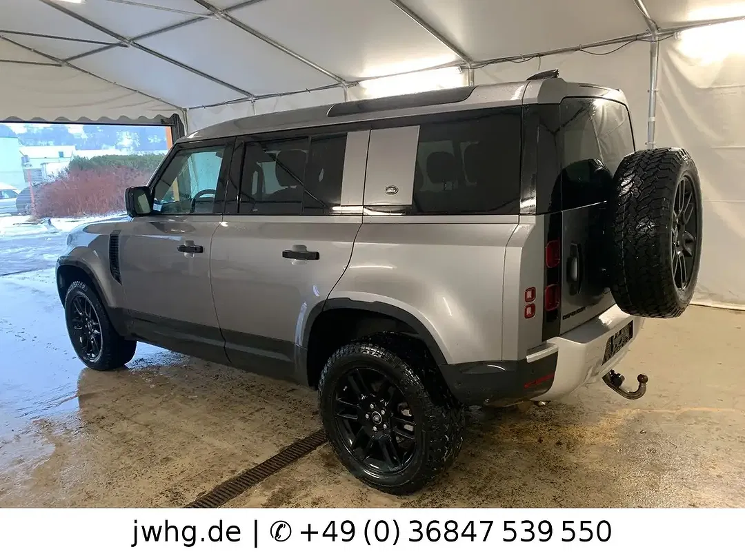 Land Rover Defender 110 - Thumbnail 6