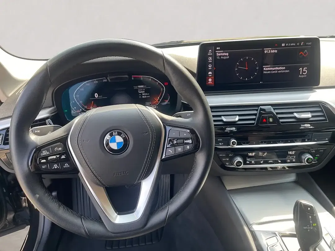 BMW 530 xDrive - Thumbnail 11