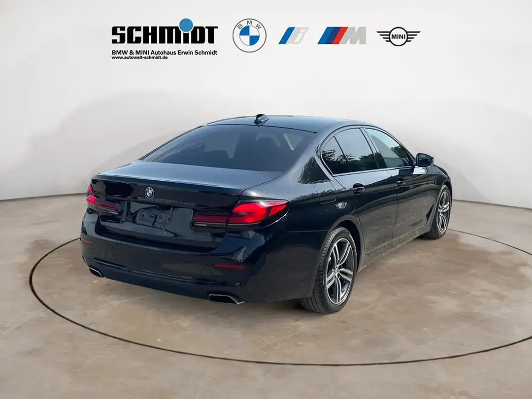 BMW 530 xDrive - Thumbnail 6