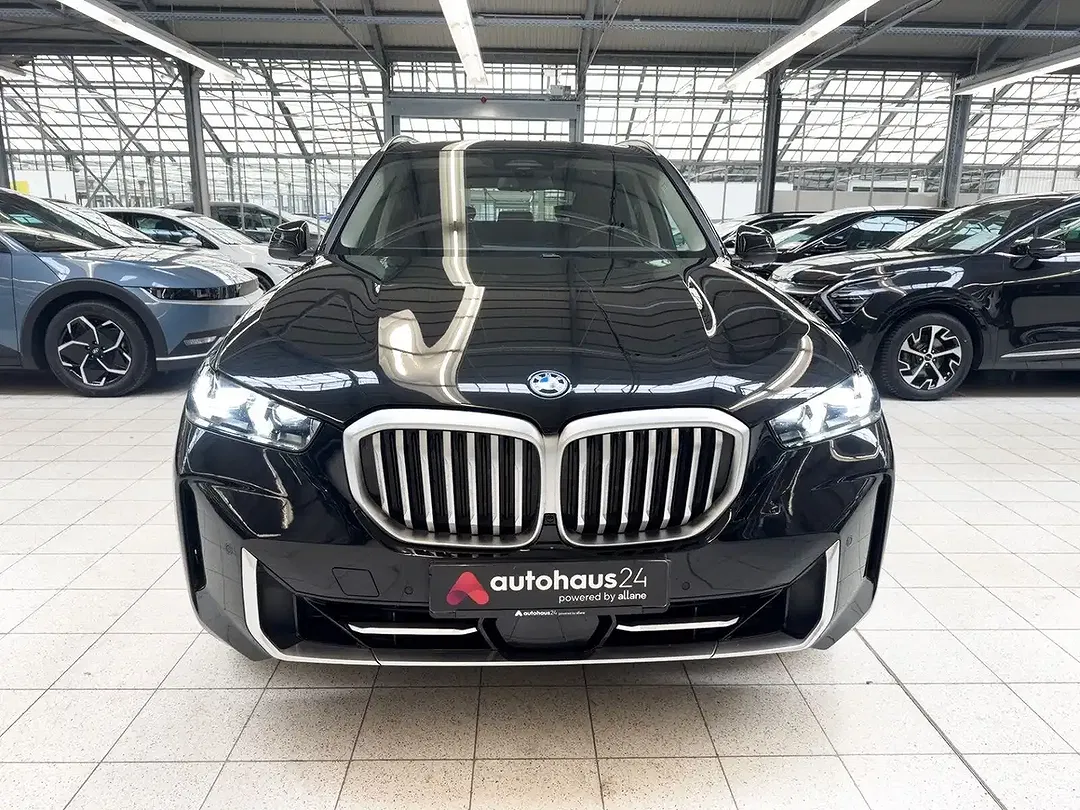 BMW X5 xDrive - Thumbnail 2
