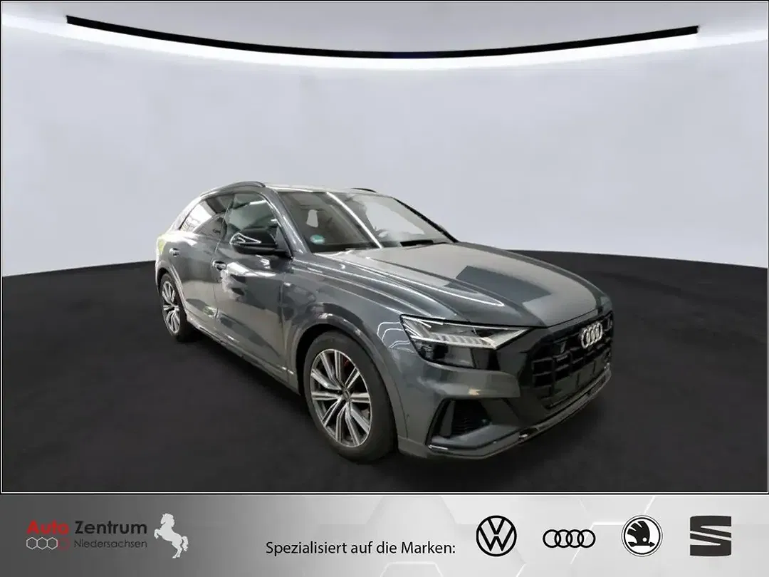 Audi Q8 55 TFSI S line - foto 1