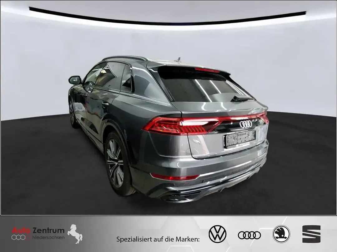 Audi Q8 55 TFSI S line - Thumbnail 3