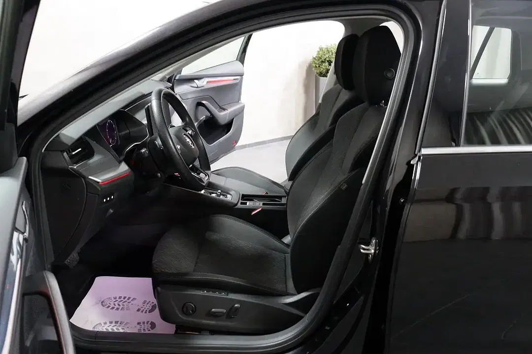 Skoda Octavia iV DSG Combi Style - Thumbnail 4