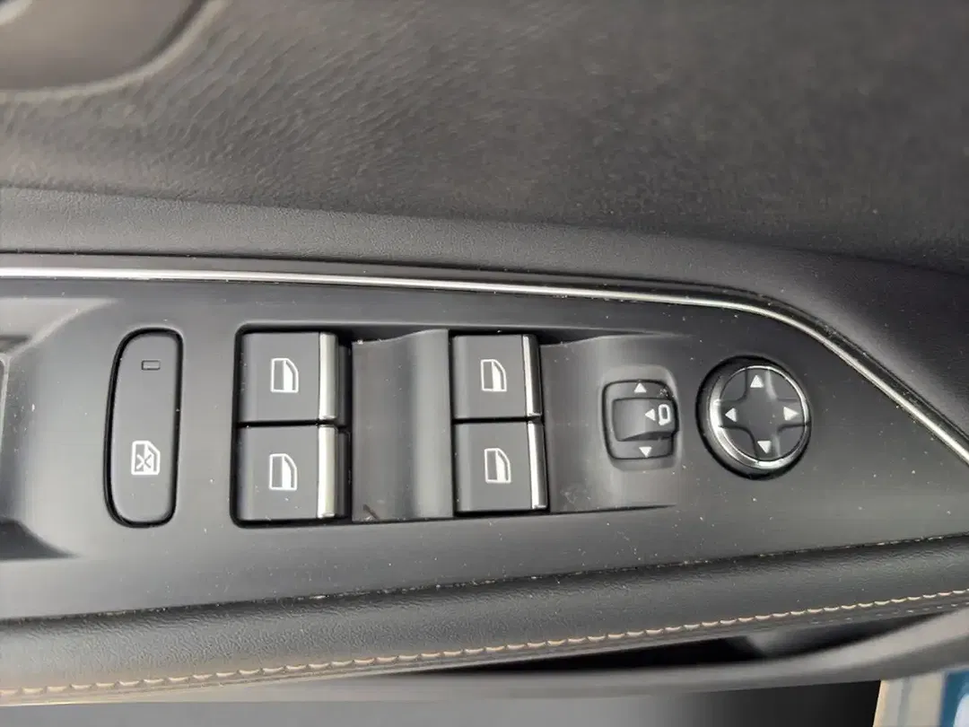 Peugeot 5008 130 PureTech GT - Thumbnail 13