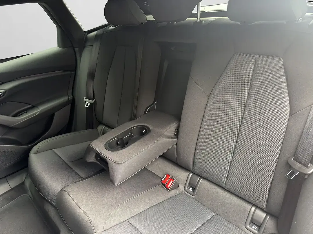 Audi A6 e-tron S line - Thumbnail 13