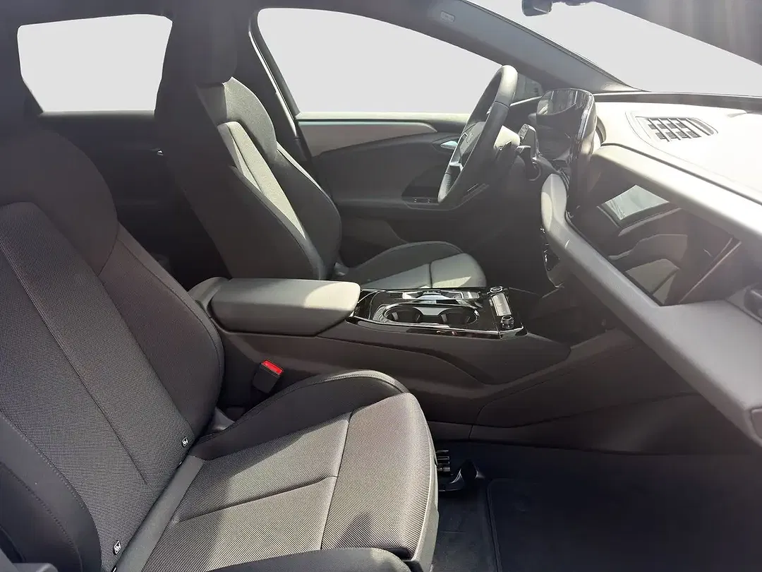 Audi A6 e-tron S line - Thumbnail 4