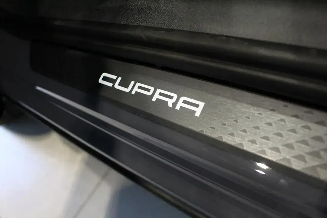 CUPRA Formentor 1.5 TSI PHEV VZ Edition - Thumbnail 11