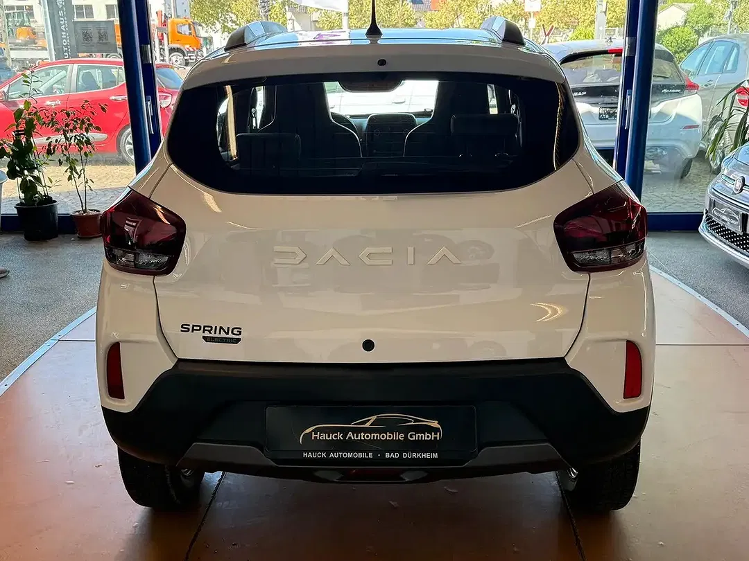 Dacia Spring EV Essential - Thumbnail 4