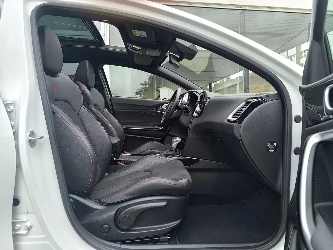 Kia ProCeed / pro_cee'd 1.6 T-GDI GT-Line - foto 15