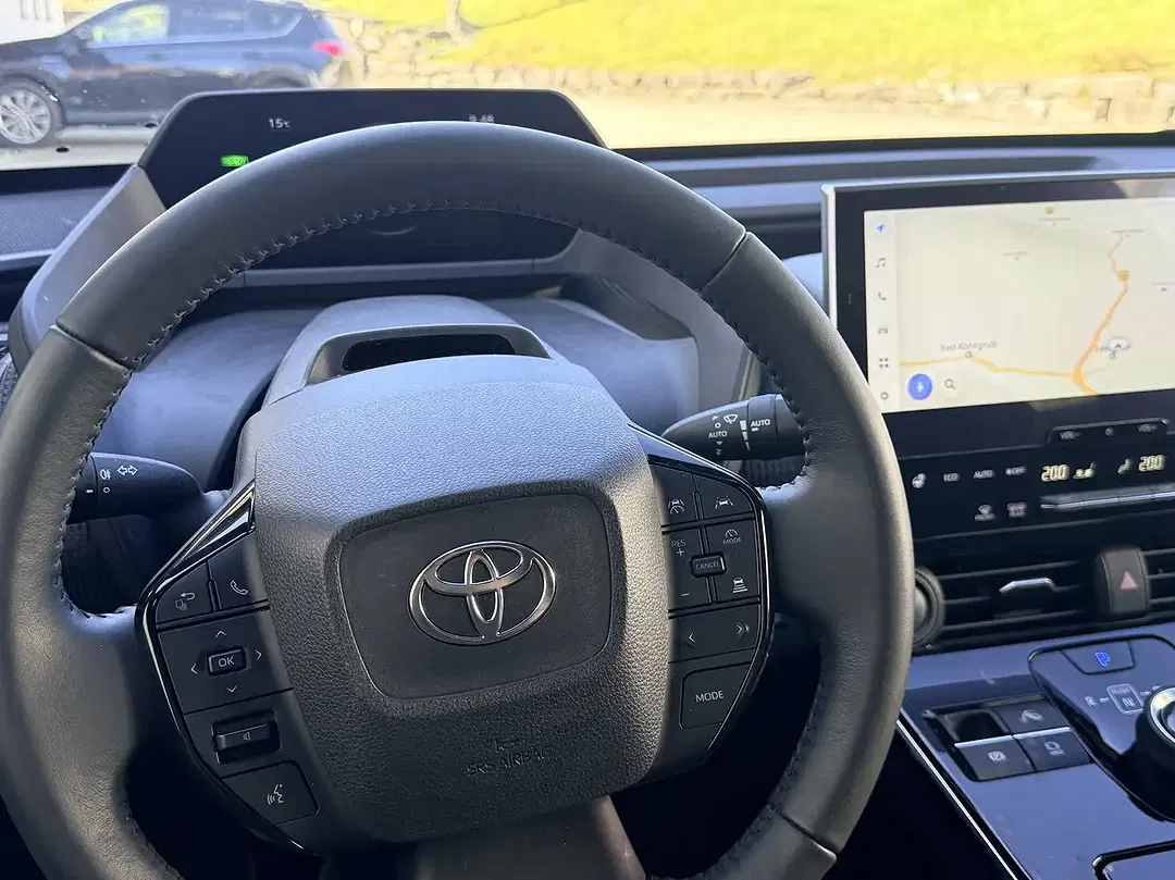 Toyota bZ4X - Thumbnail 12