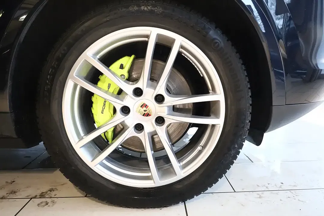 Porsche Cayenne E-Hybrid - Thumbnail 12
