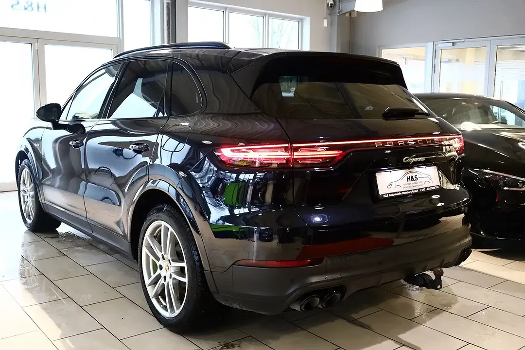 Porsche Cayenne E-Hybrid - Thumbnail 3