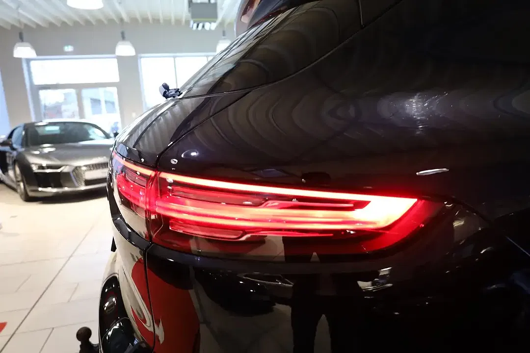 Porsche Cayenne E-Hybrid - Thumbnail 8