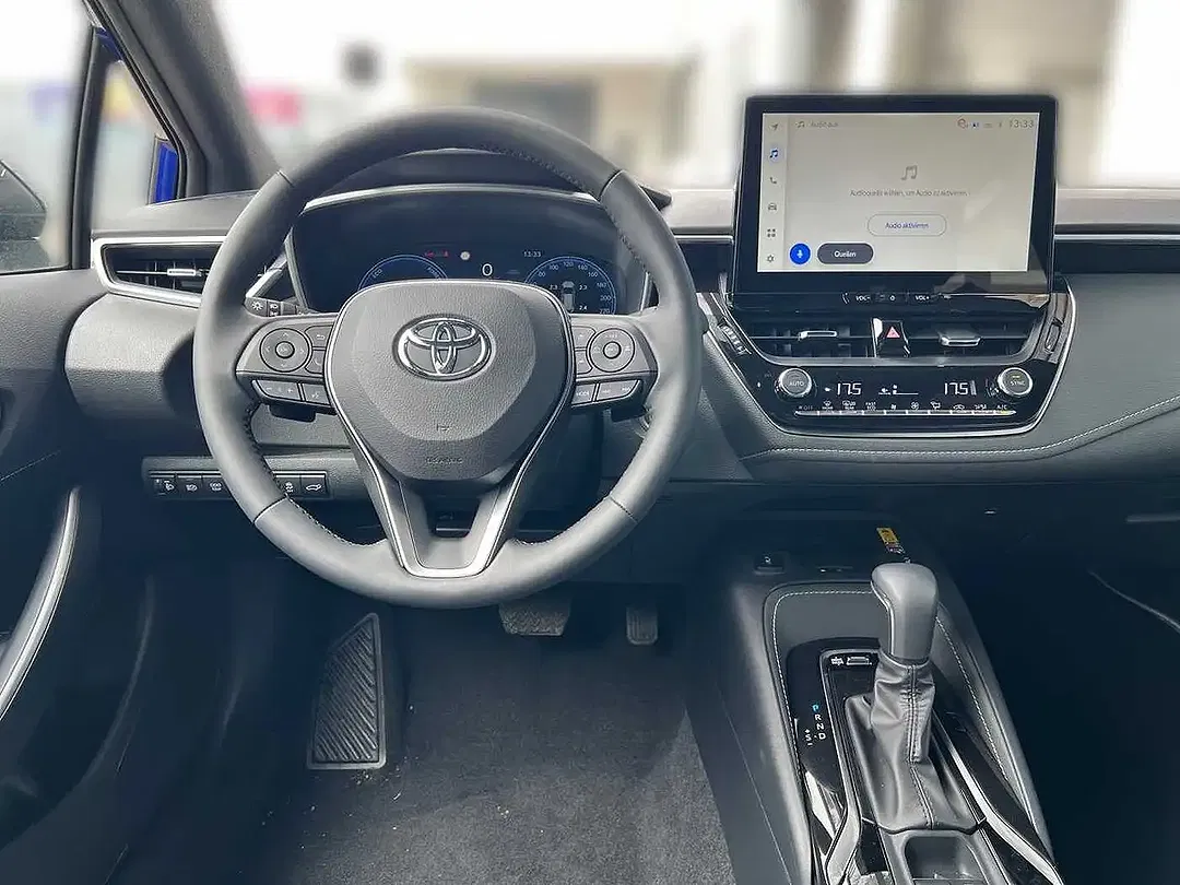 Toyota Corolla - Thumbnail 9