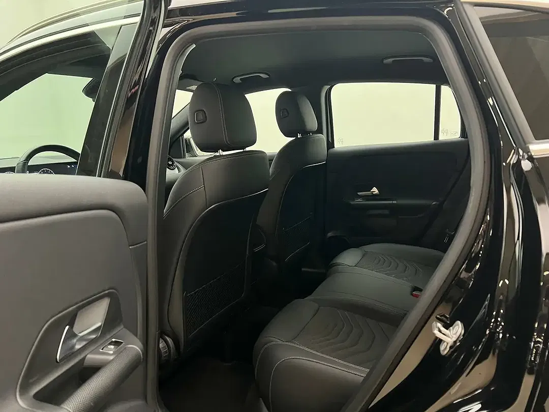 Mercedes-Benz GLA 200 - Thumbnail 17