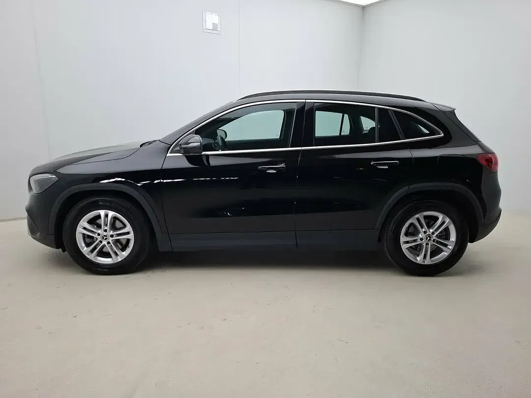 Mercedes-Benz GLA 200 - Thumbnail 7