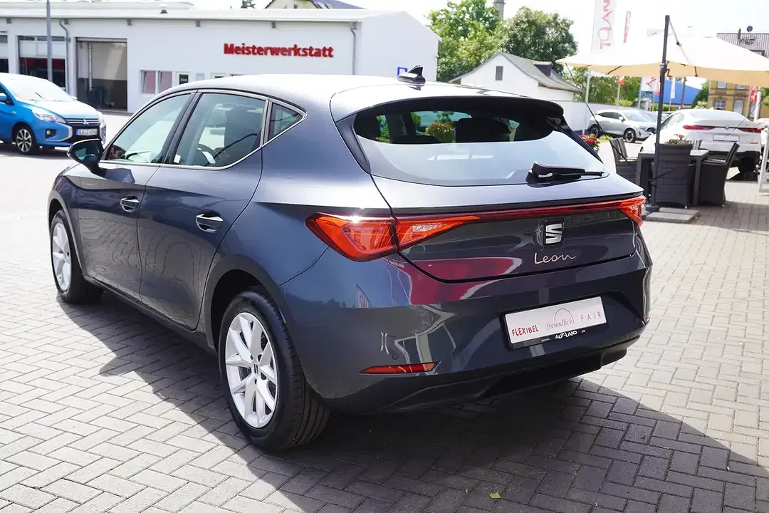 SEAT Leon 1.5 TSI - Thumbnail 2